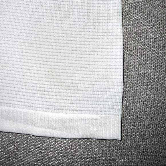 Lululemon 🍋 Swiftly White Racerback Tank Top Size 6 - Picture 7 of 7